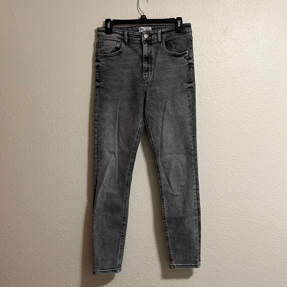 High waisted jeans